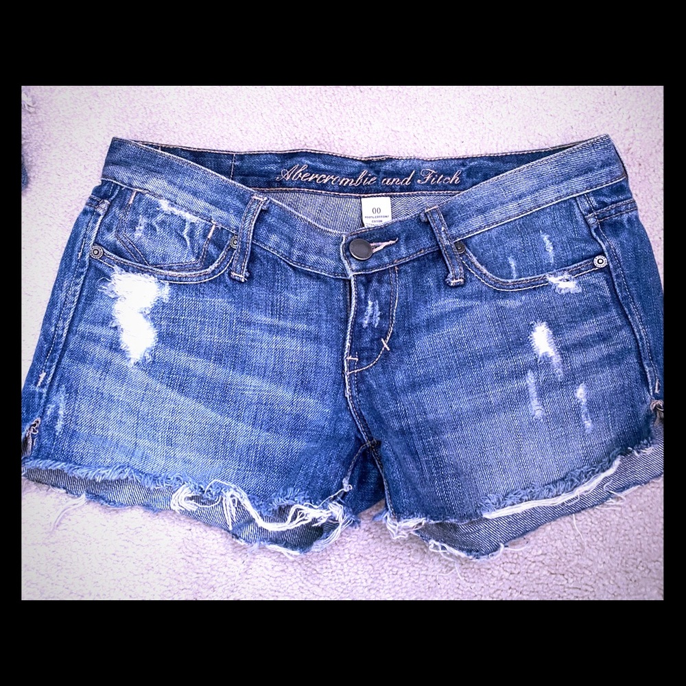 Vintage Abercrombie & Fitch Jean shorts!